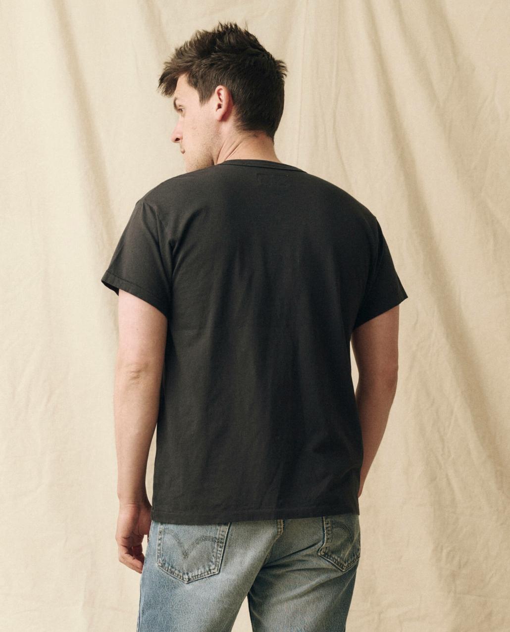 The Great. Tees &amp; Sweats | The Men&#039;s Pure Knits Boxy Crew. Solid Almost Black - Men