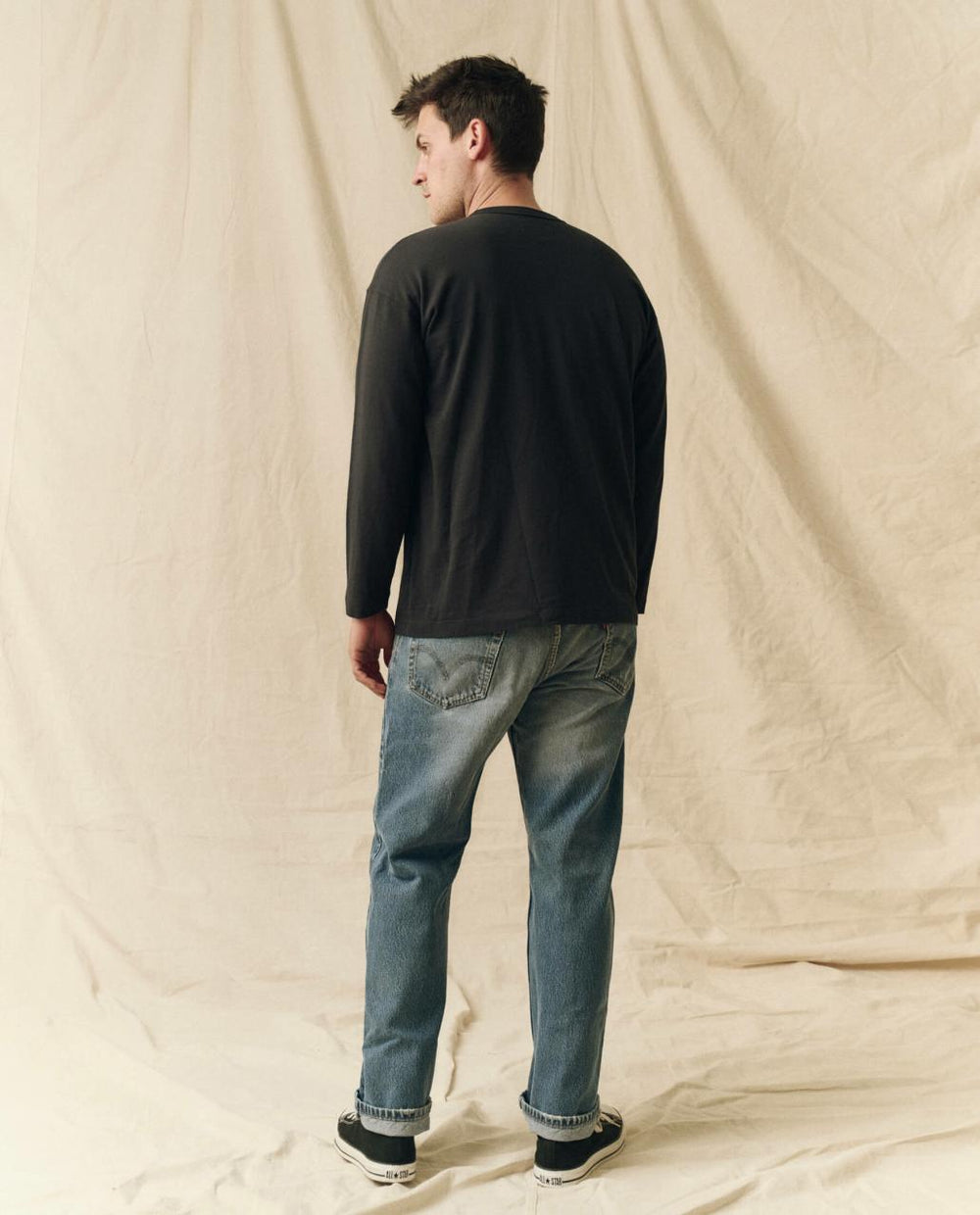 The Great. Tees &amp; Sweats | The Men&#039;s Pure Knits Long Sleeve Boxy Crew. Solid Almost Black - Men