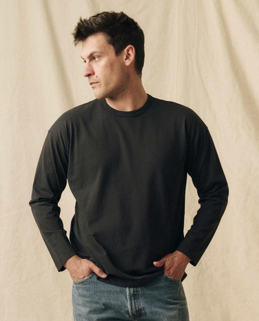 The Great. Tees &amp; Sweats | The Men&#039;s Pure Knits Long Sleeve Boxy Crew. Solid Almost Black - Men