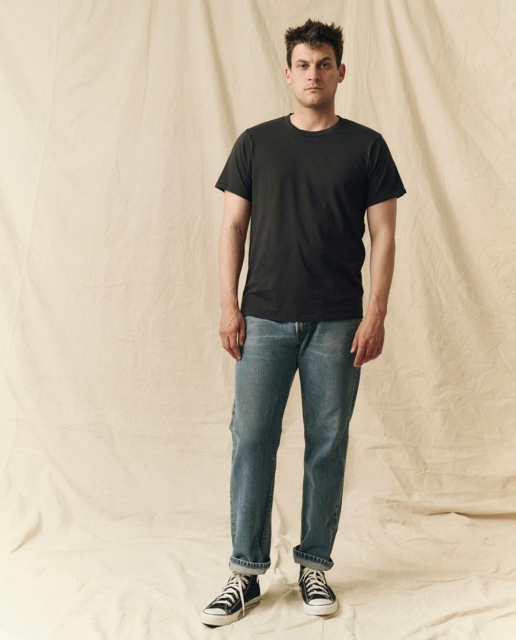 The Great. Tees &amp; Sweats | The Men&#039;s Pure Knits Slim Tee. Solid Almost Black - Men