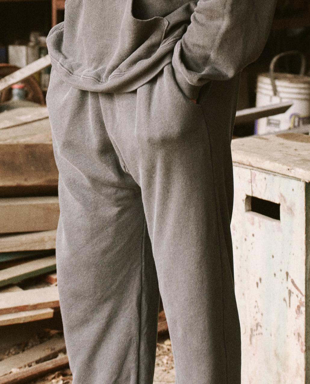 The Great. Tees &amp; Sweats | The Men&#039;s Stadium Sweatpant. Washed Black - Men