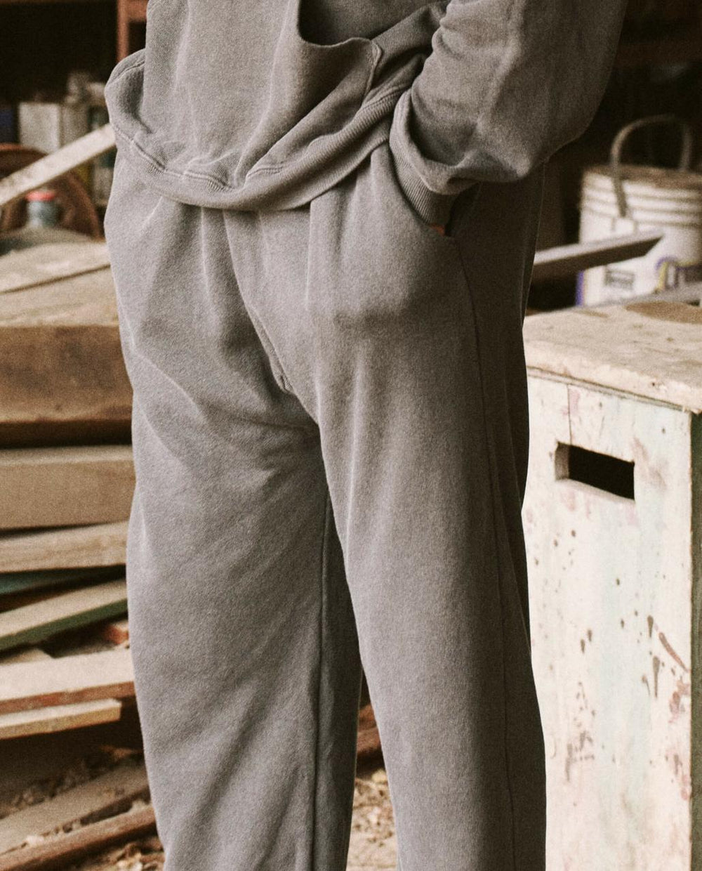 The Great. Tees &amp; Sweats | The Men&#039;s Stadium Sweatpant. Washed Black - Men