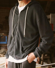The Great. Tees &amp; Sweats | The Men&#039;s Zip Up Hoodie. Almost Black - Men