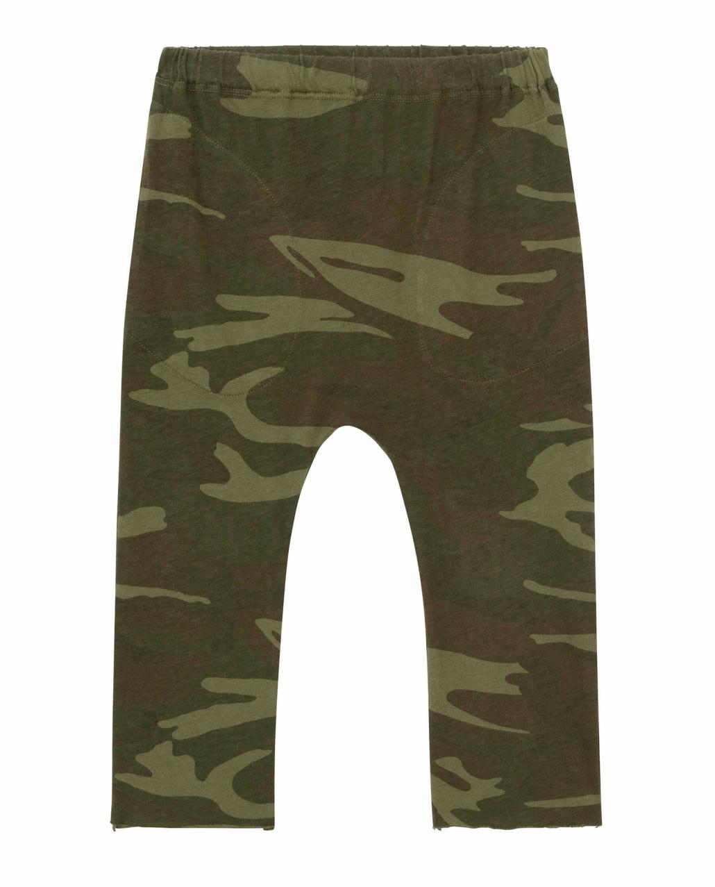 The Great. Tees &amp; Sweats | The Little Jersey Crop. Solid Deep Woods Camo - Kids