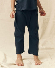 The Great. Tees &amp; Sweats | The Little Jersey Crop. True Navy - Kids