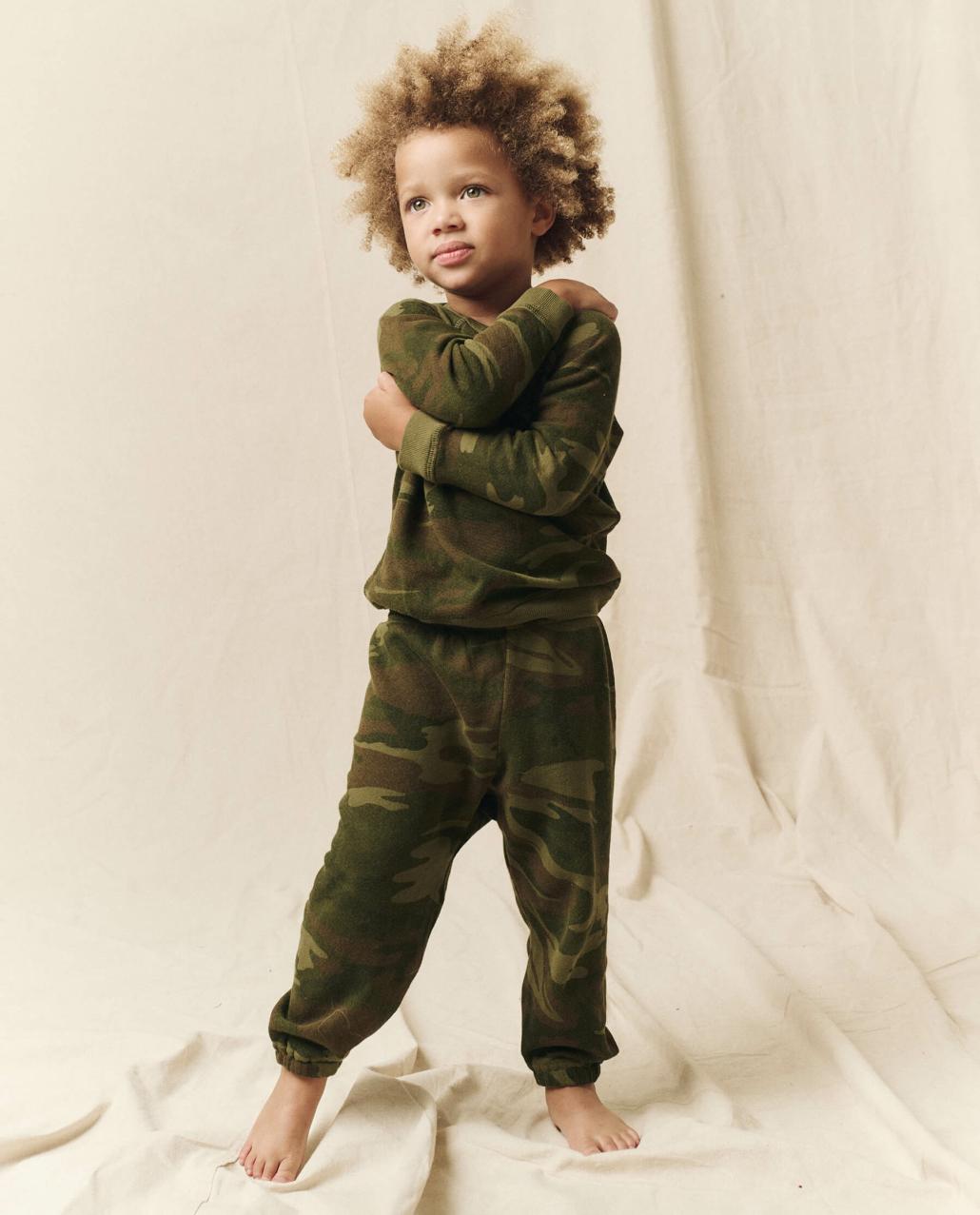 The Great. Tees &amp; Sweats | The Little Stadium Sweatpant. Novelty Deep Woods Camo - Kids