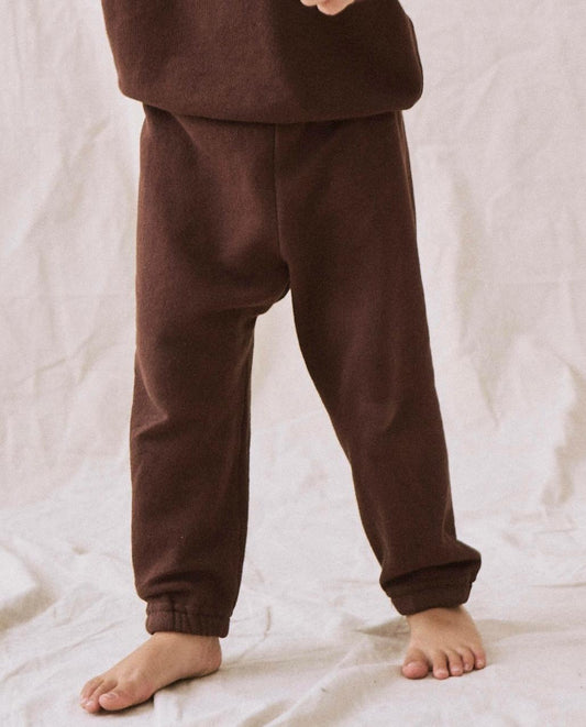 The Great. Tees &amp; Sweats | The Little Stadium Sweatpant. Solid Toasted Walnut - Kids