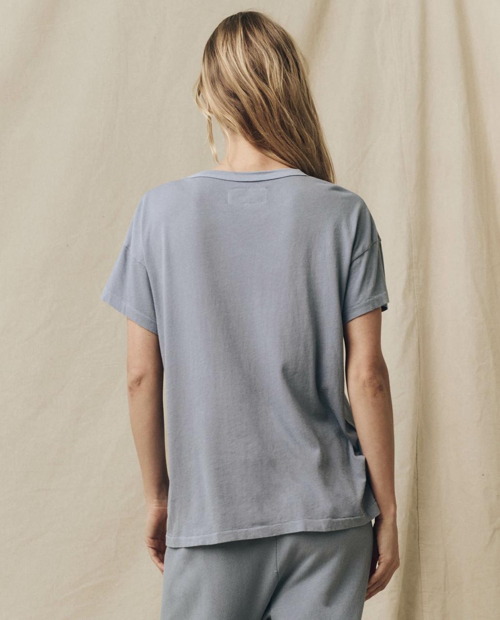 The Great. Tees | The Boxy Crew. Solid Big Sky - Women