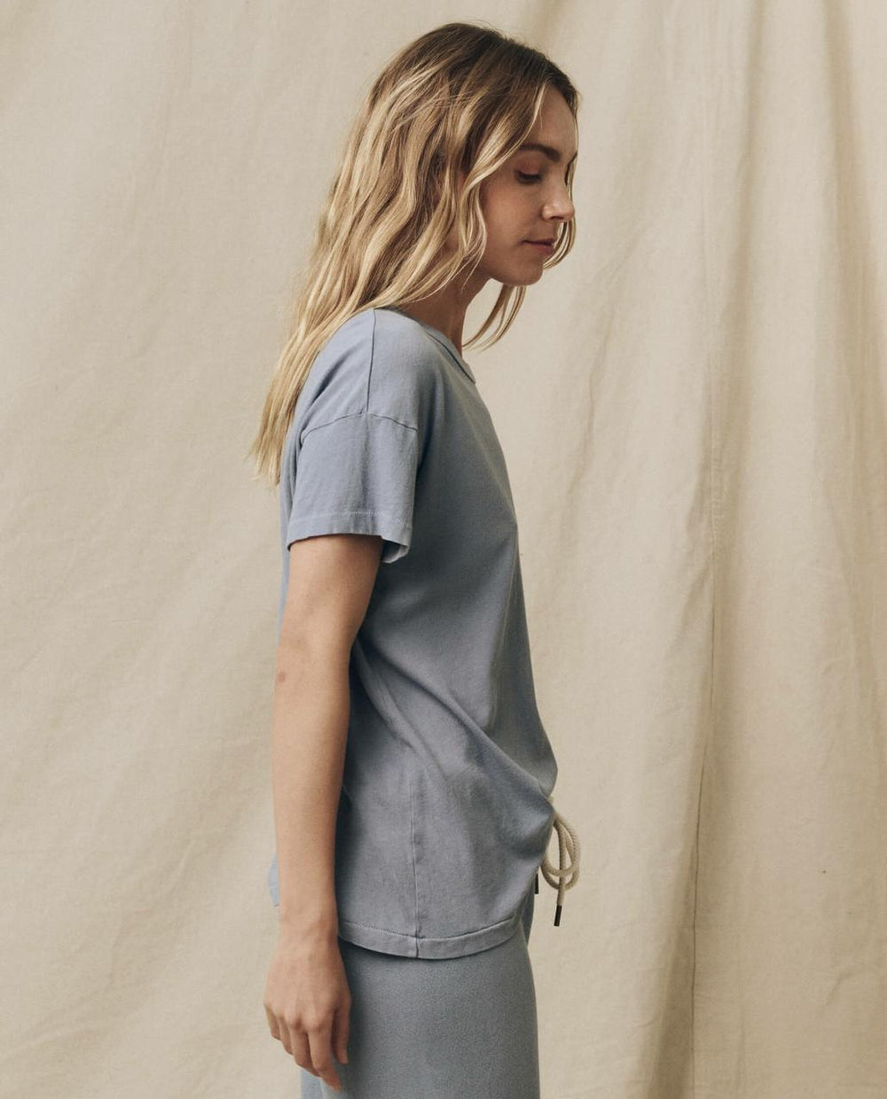 The Great. Tees | The Boxy Crew. Solid Big Sky - Women