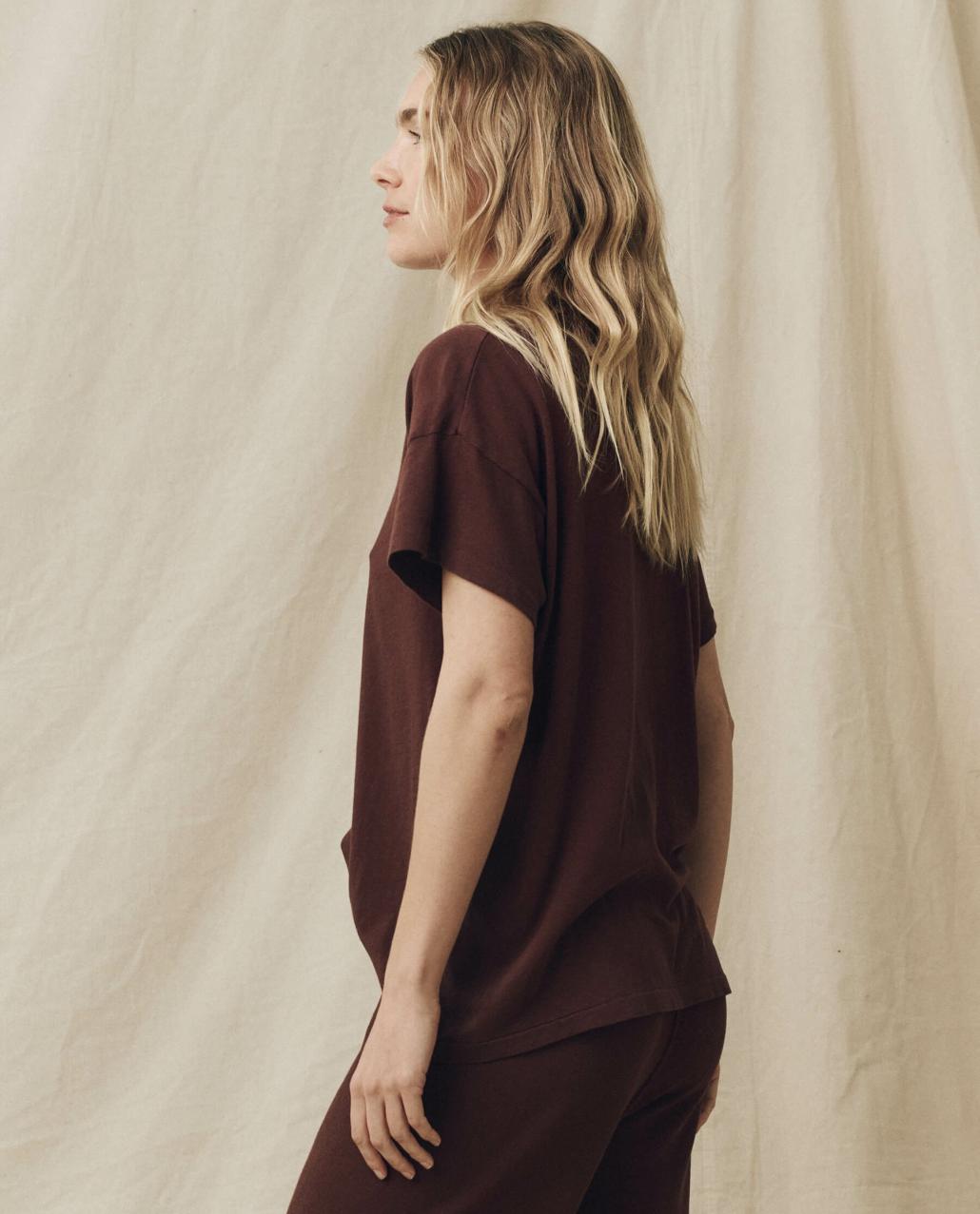 The Great. Tees | The Boxy Crew. Solid Toasted Walnut - Women