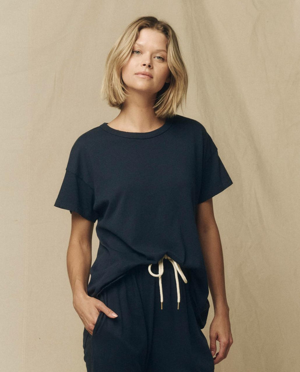 The Great. Tees | The Boxy Crew. Solid True Navy - Women