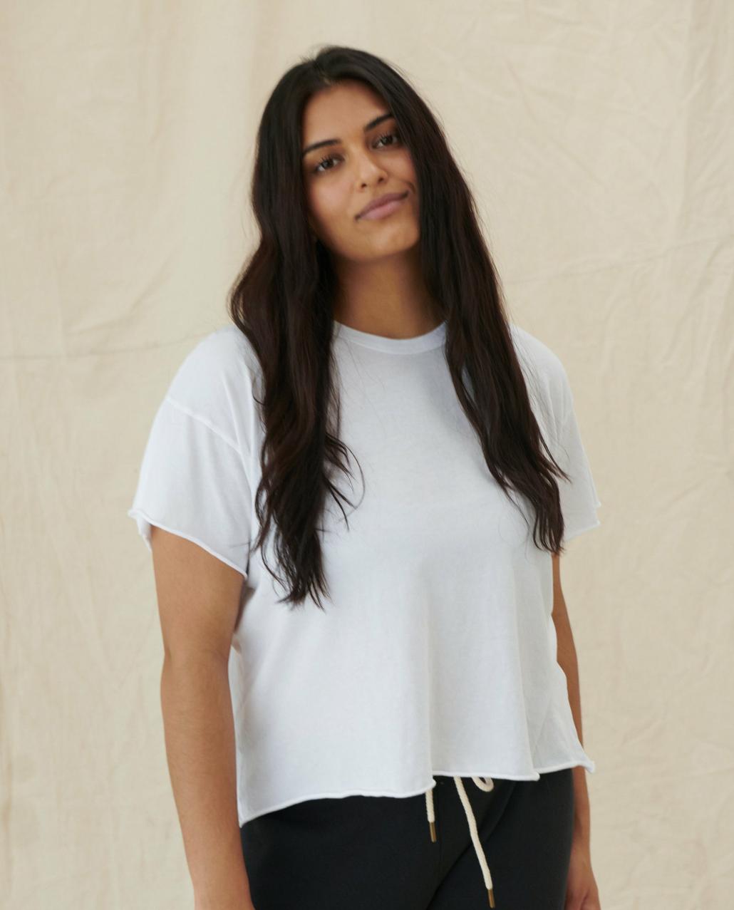 The Great. Tees | The Crop Tee. Solid True White - Women