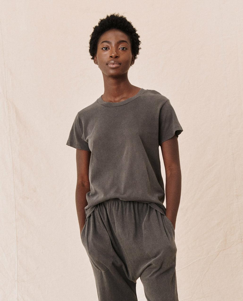 The Great. Tees | The Slim Tee. Washed Black - Women