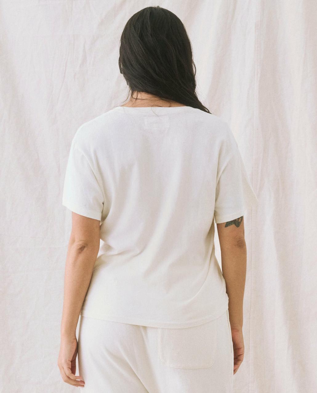 The Great. Tees | The V Washed White - Women
